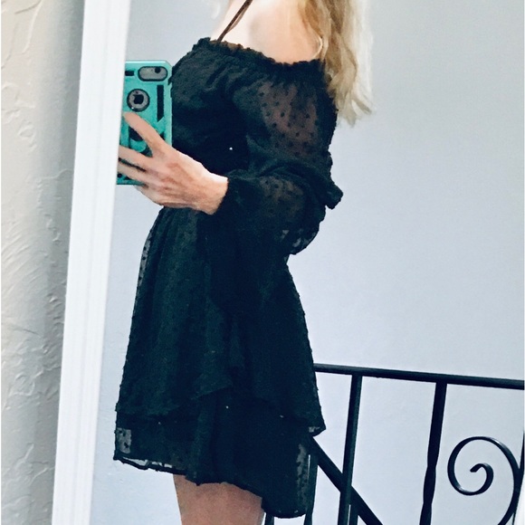 🖤Black Swiss dot long sleeve romper that looks like a minidress- S - Picture 5 of 7